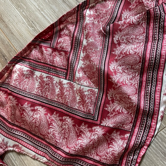 Top - Picture 2 of 2